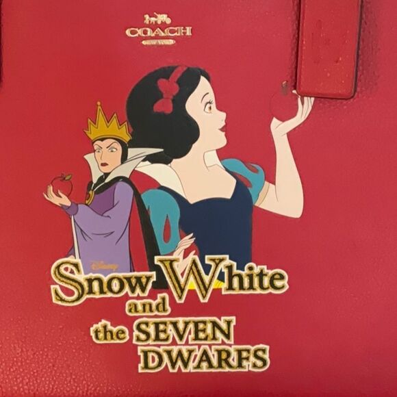 DISNEY X COACH CITY TOTE BAG EVIL QUEEN MOTIF SNOW WHITE AND THE SEVEN DWARFS - Picture 5 of 14